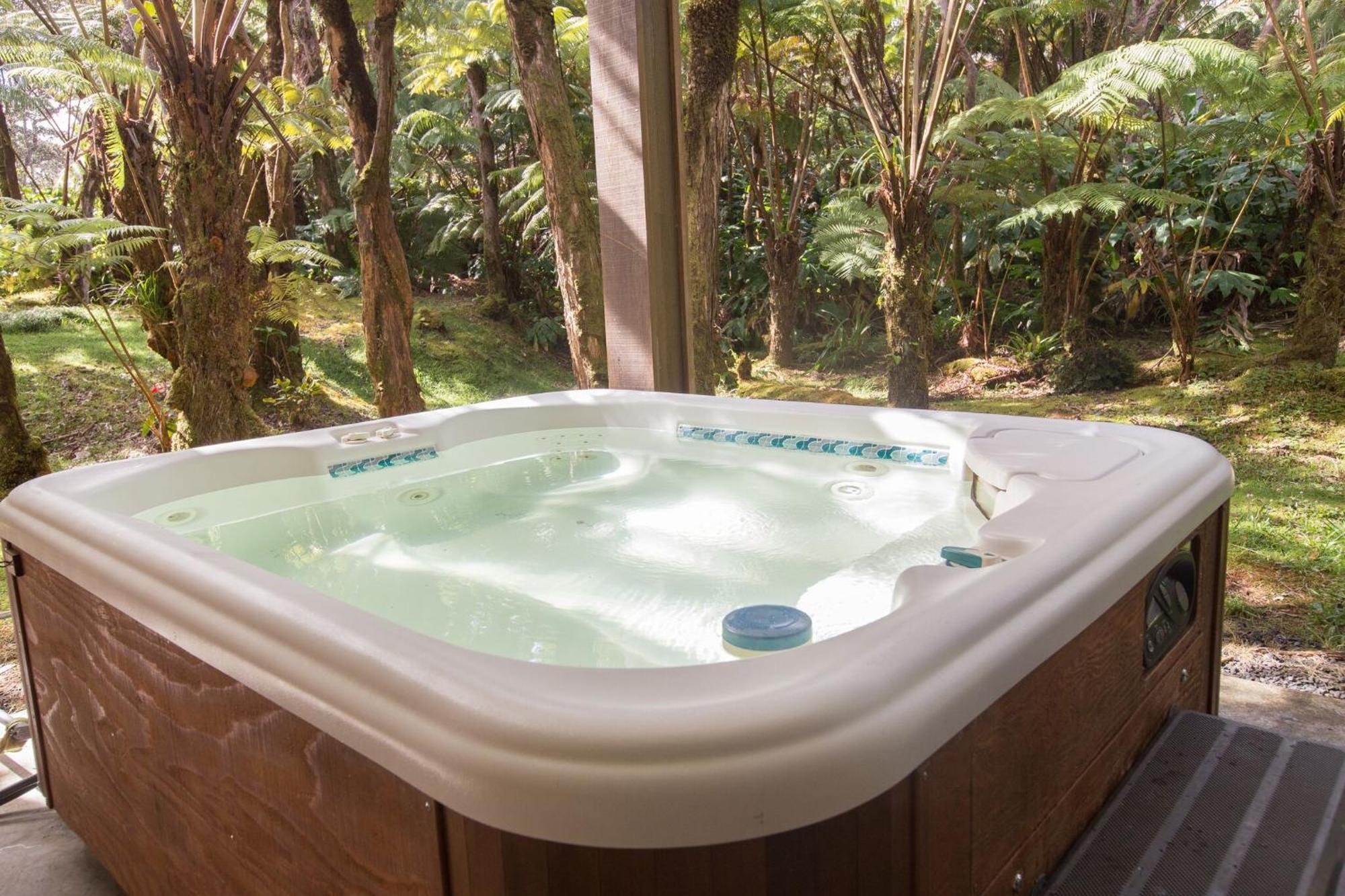 Hale Mauna Loa Upper Level With Shared Hot Tub Volcano Exterior foto